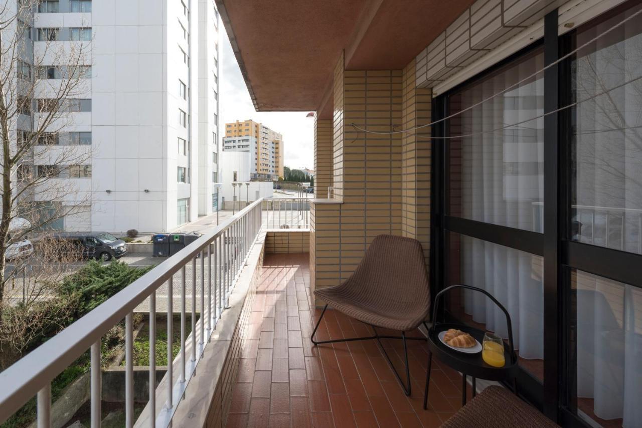 Lovelystay - Newly Decorated 2Br Flat With Free Parking Βίλα Νόβα ντε Γκάια Εξωτερικό φωτογραφία