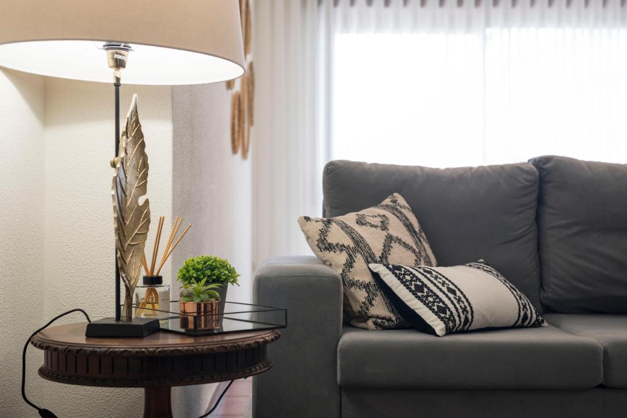 Lovelystay - Newly Decorated 2Br Flat With Free Parking Βίλα Νόβα ντε Γκάια Εξωτερικό φωτογραφία