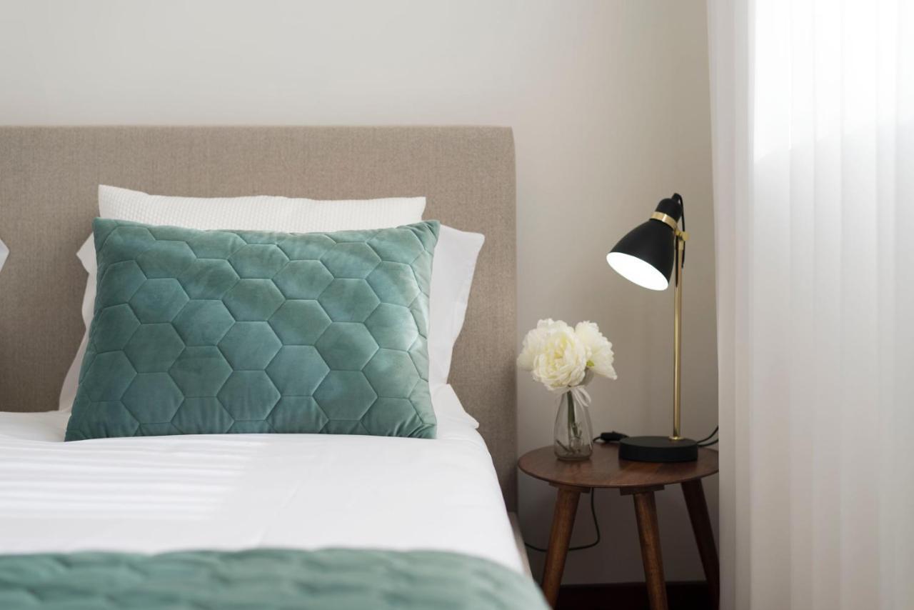 Lovelystay - Newly Decorated 2Br Flat With Free Parking Βίλα Νόβα ντε Γκάια Εξωτερικό φωτογραφία